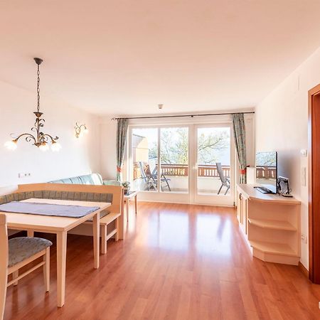 Appartement Tschivon เชนนา ภายนอก รูปภาพ