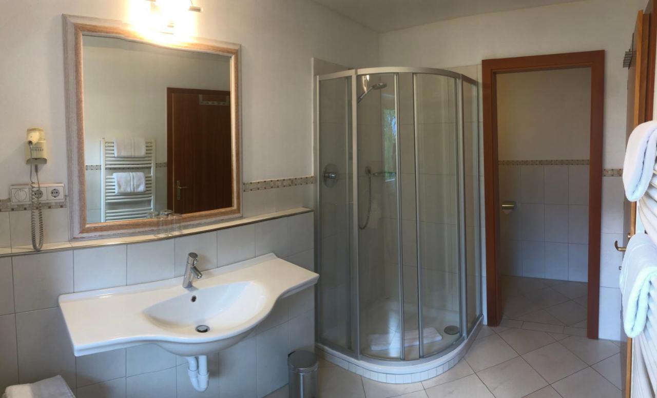 Appartement Tschivon เชนนา ภายนอก รูปภาพ