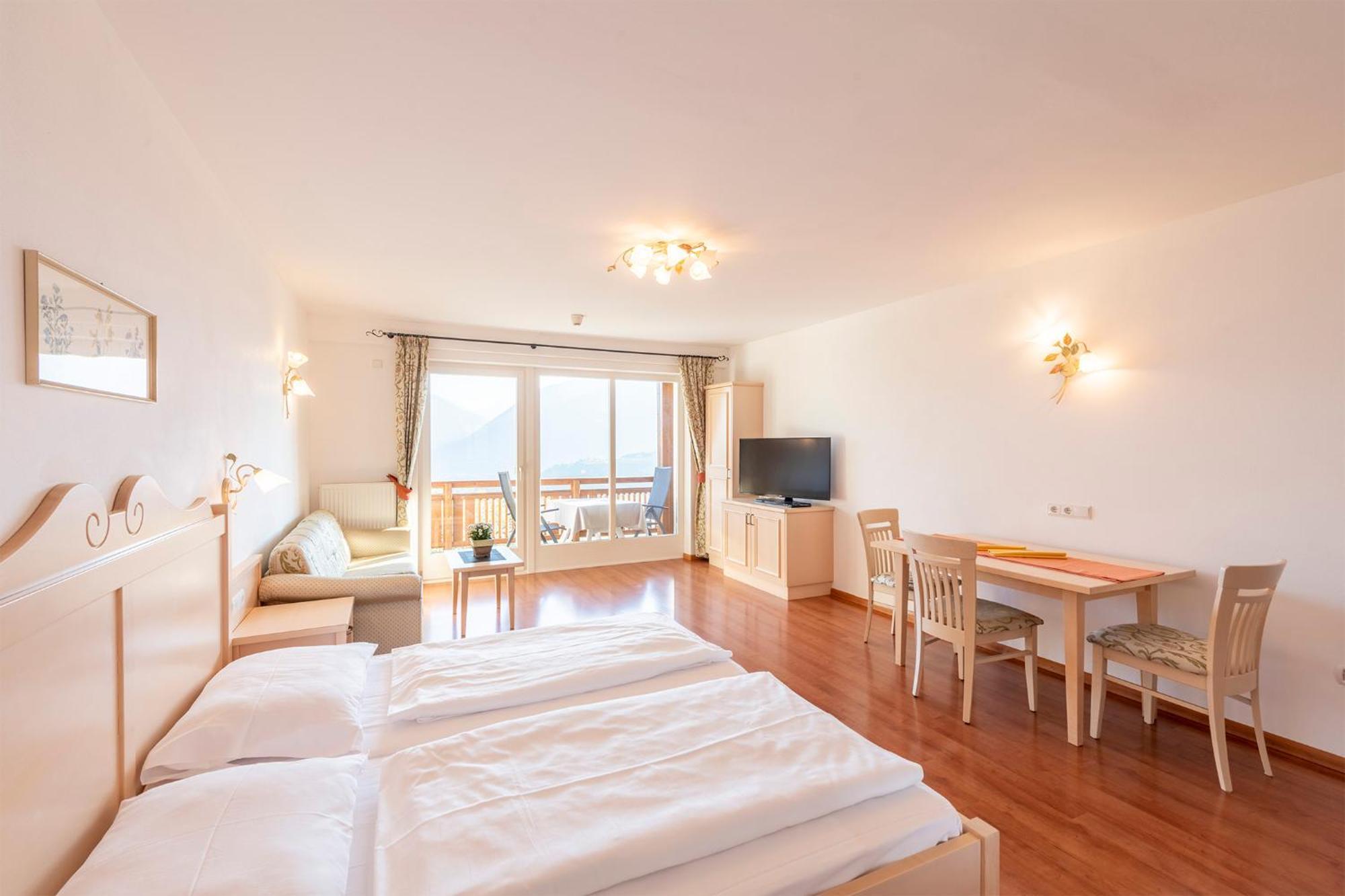 Appartement Tschivon เชนนา ภายนอก รูปภาพ