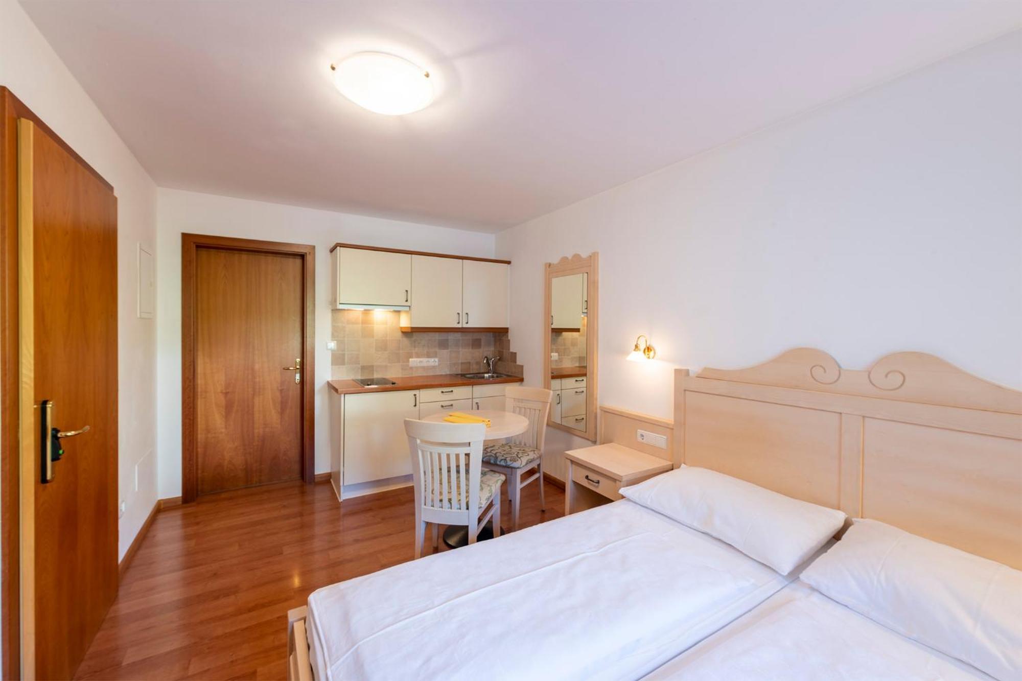 Appartement Tschivon เชนนา ภายนอก รูปภาพ