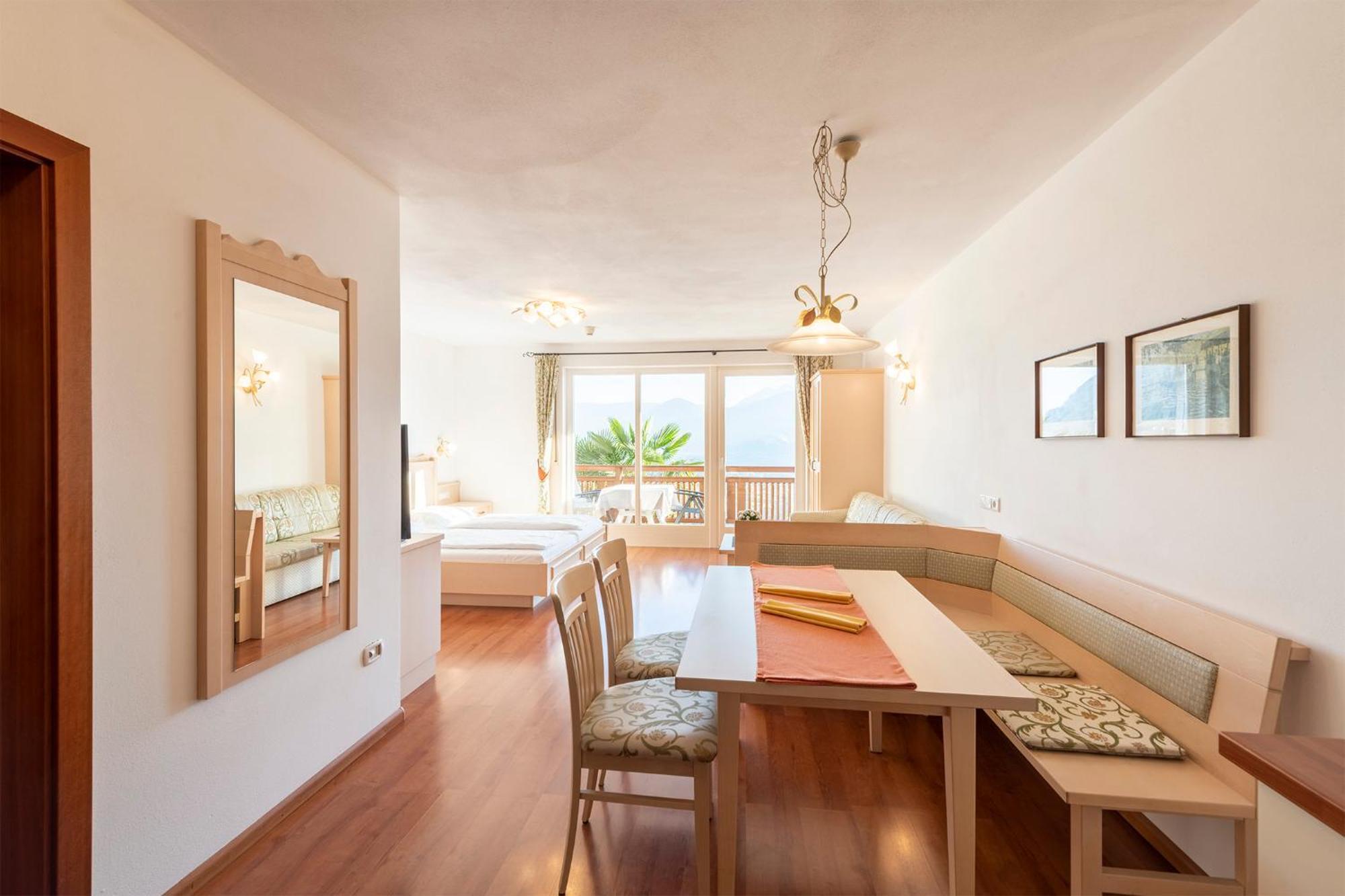 Appartement Tschivon เชนนา ภายนอก รูปภาพ